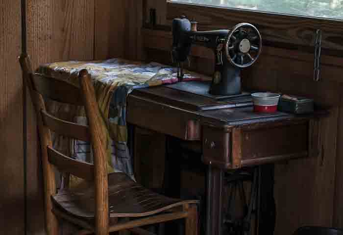 A Guide to Antique Sewing Machines